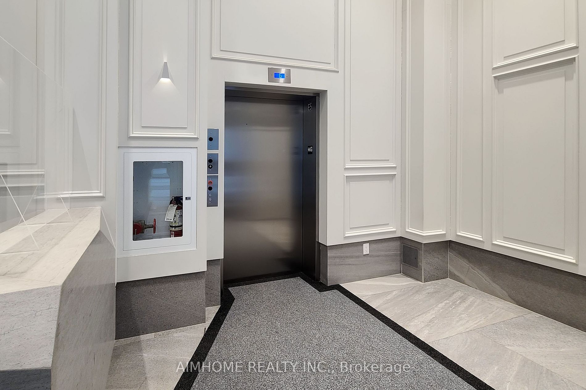 1 Gloucester St, #1815