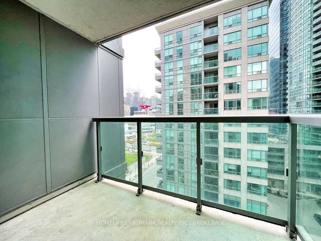 25 Lower Simcoe St, #1219