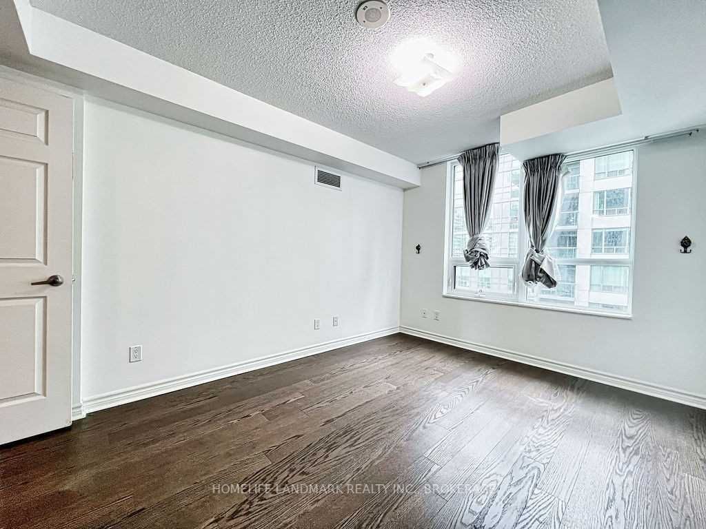 25 Lower Simcoe St, #1219