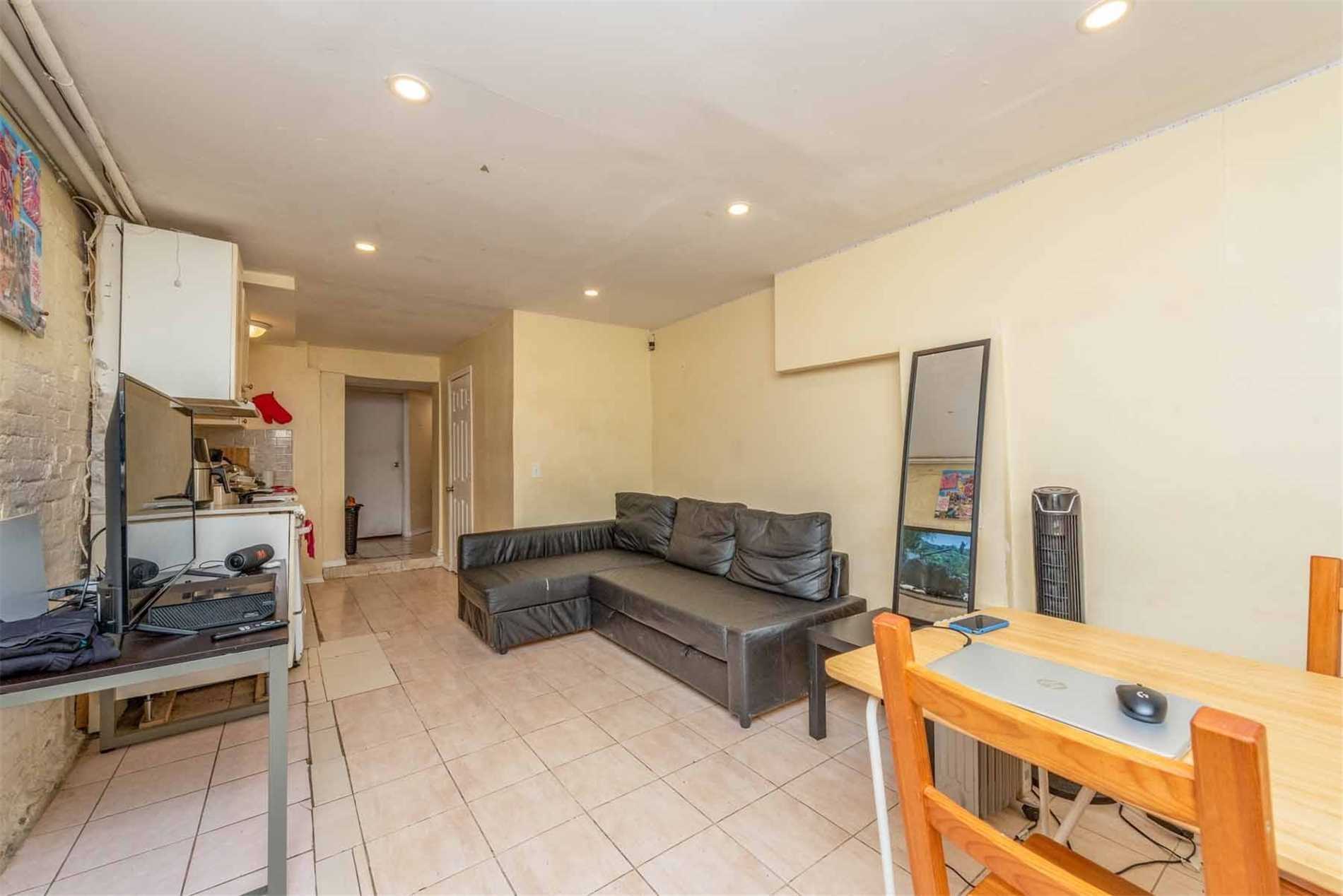 59 Homewood Ave