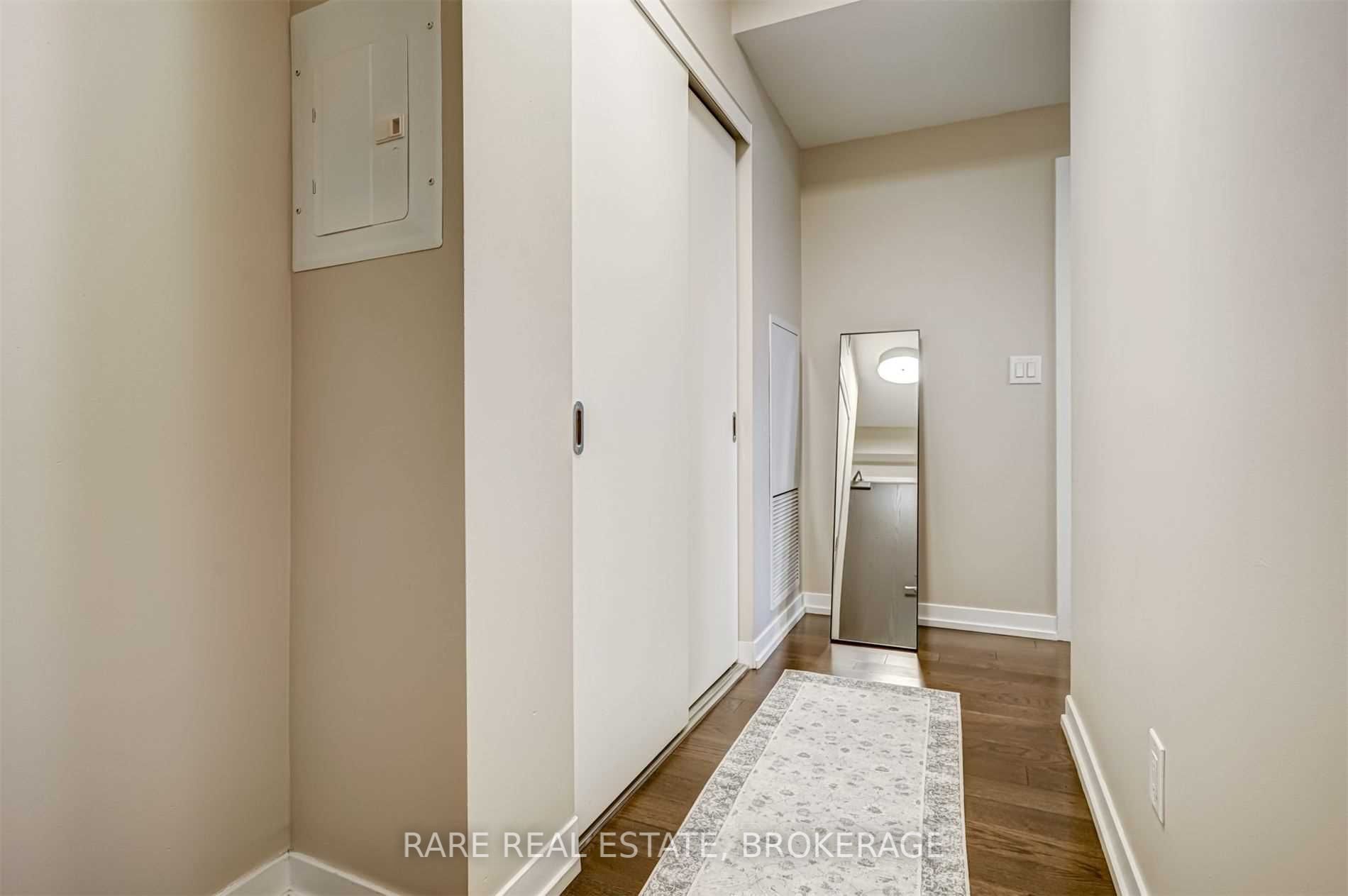 Listing C6048107 - Large Photo # 22