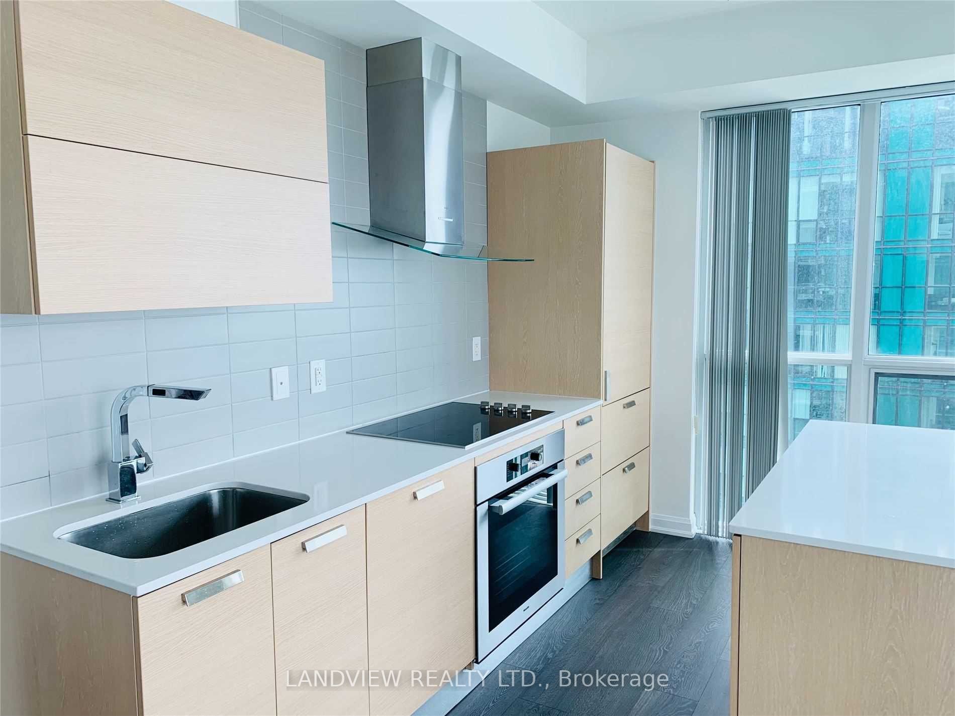 9 Bogert Ave, #3207