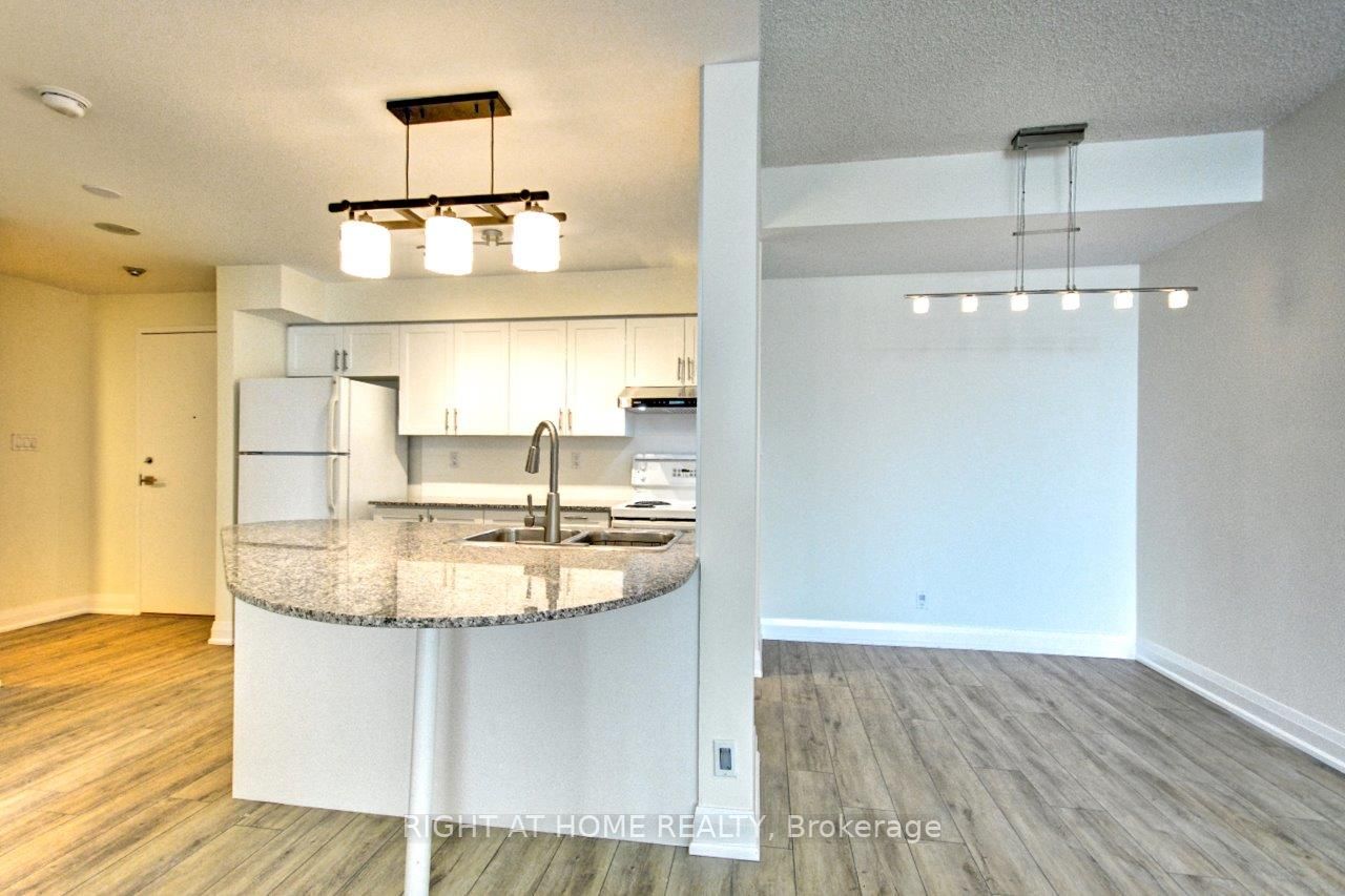 Listing C6048604 - Large Photo # 3