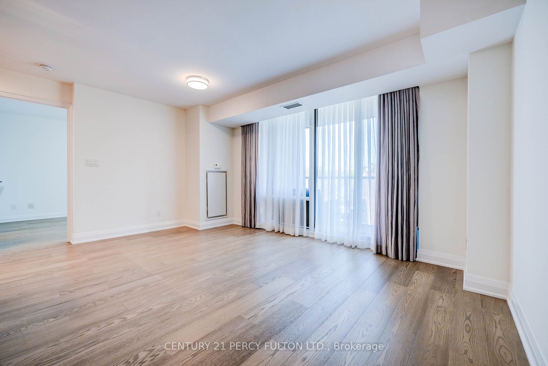 Listing C6048608 - Large Photo # 8