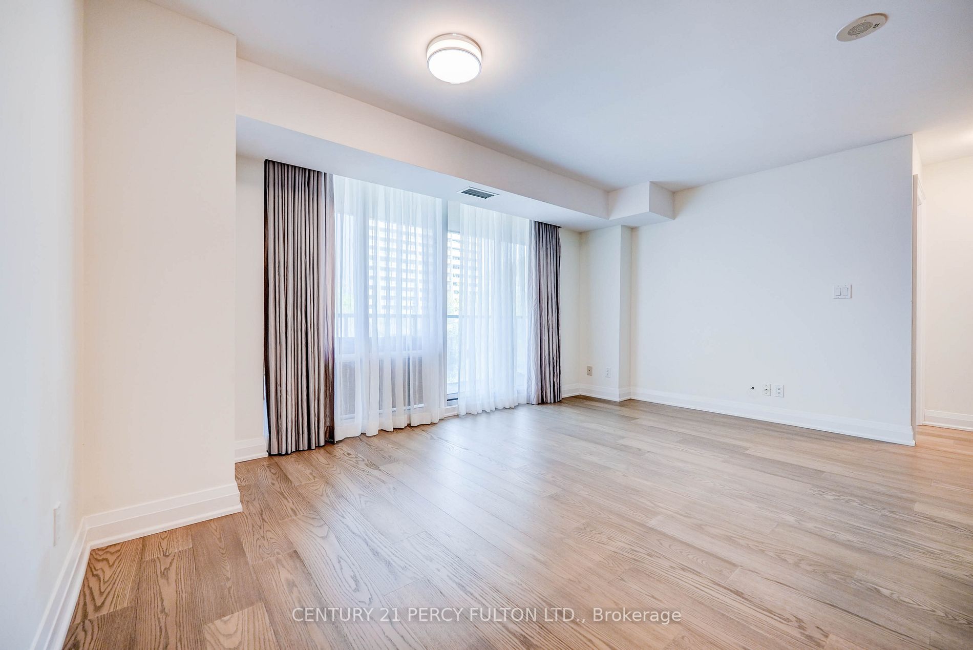 Listing C6048608 - Large Photo # 10