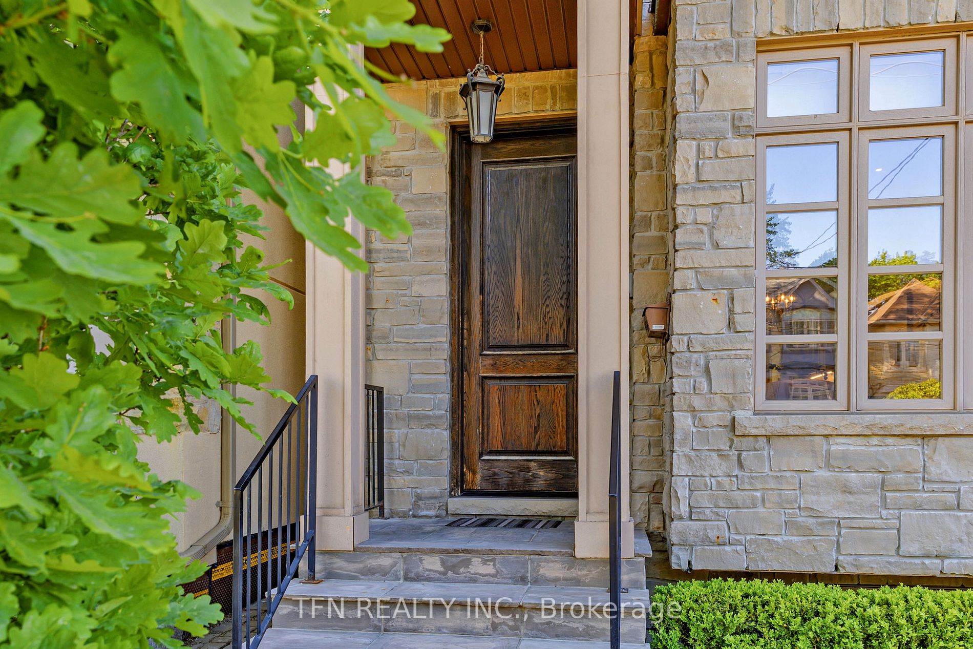 Listing C6048616 - Large Photo # 2