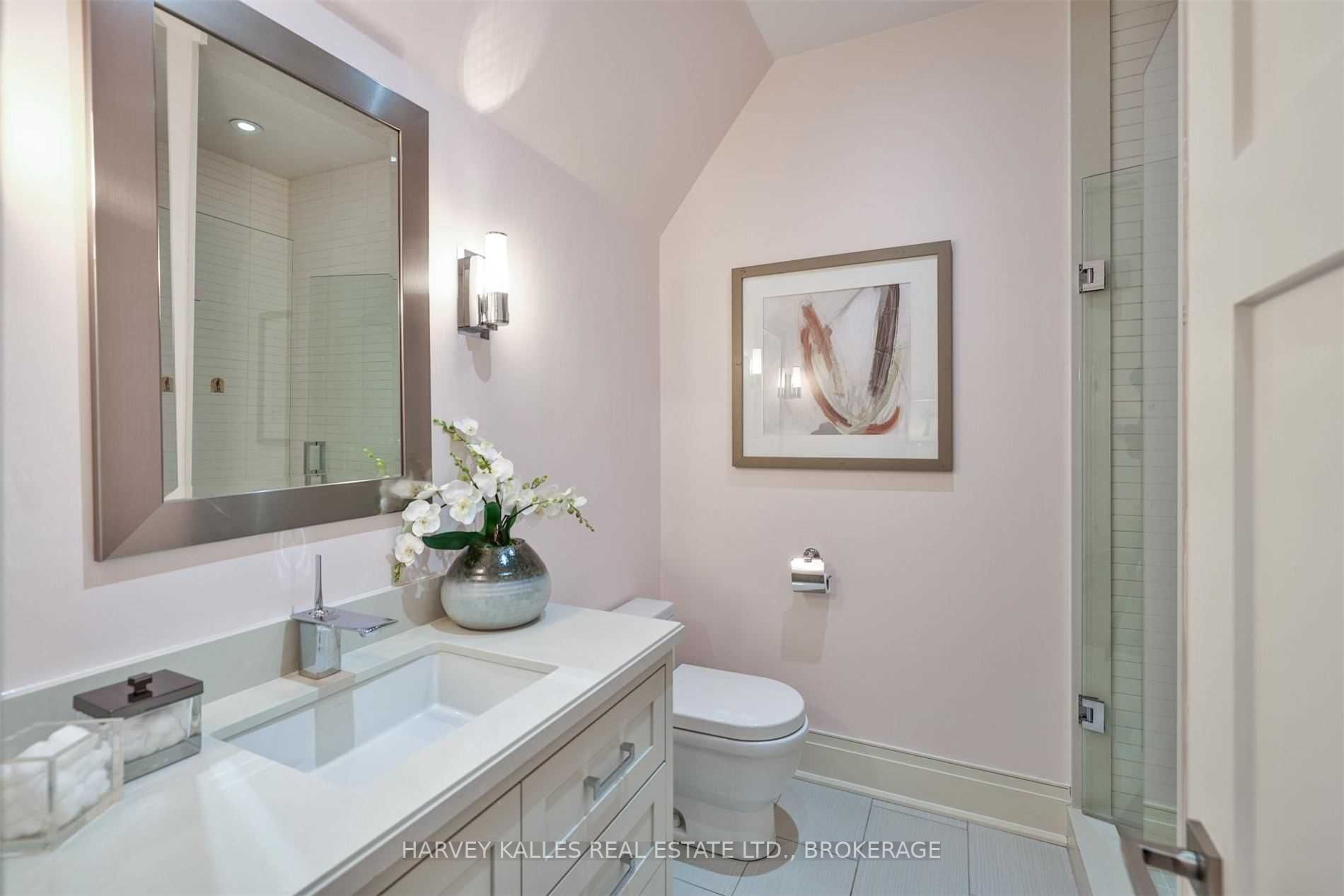 9 Dunvegan Rd
