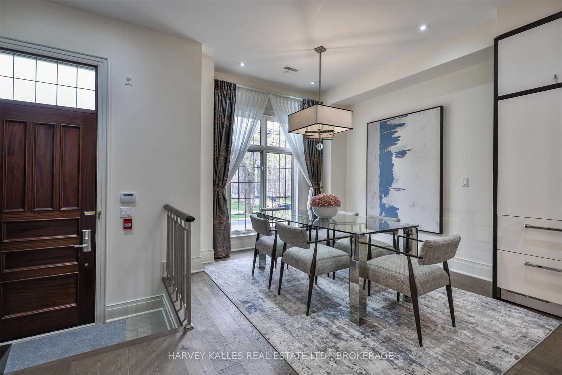 9 Dunvegan Rd