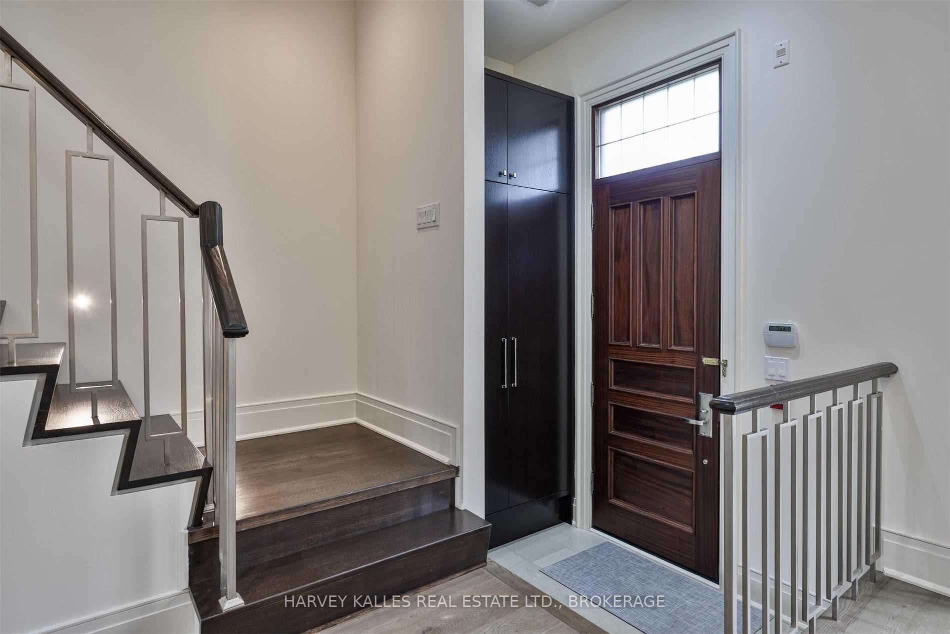 9 Dunvegan Rd
