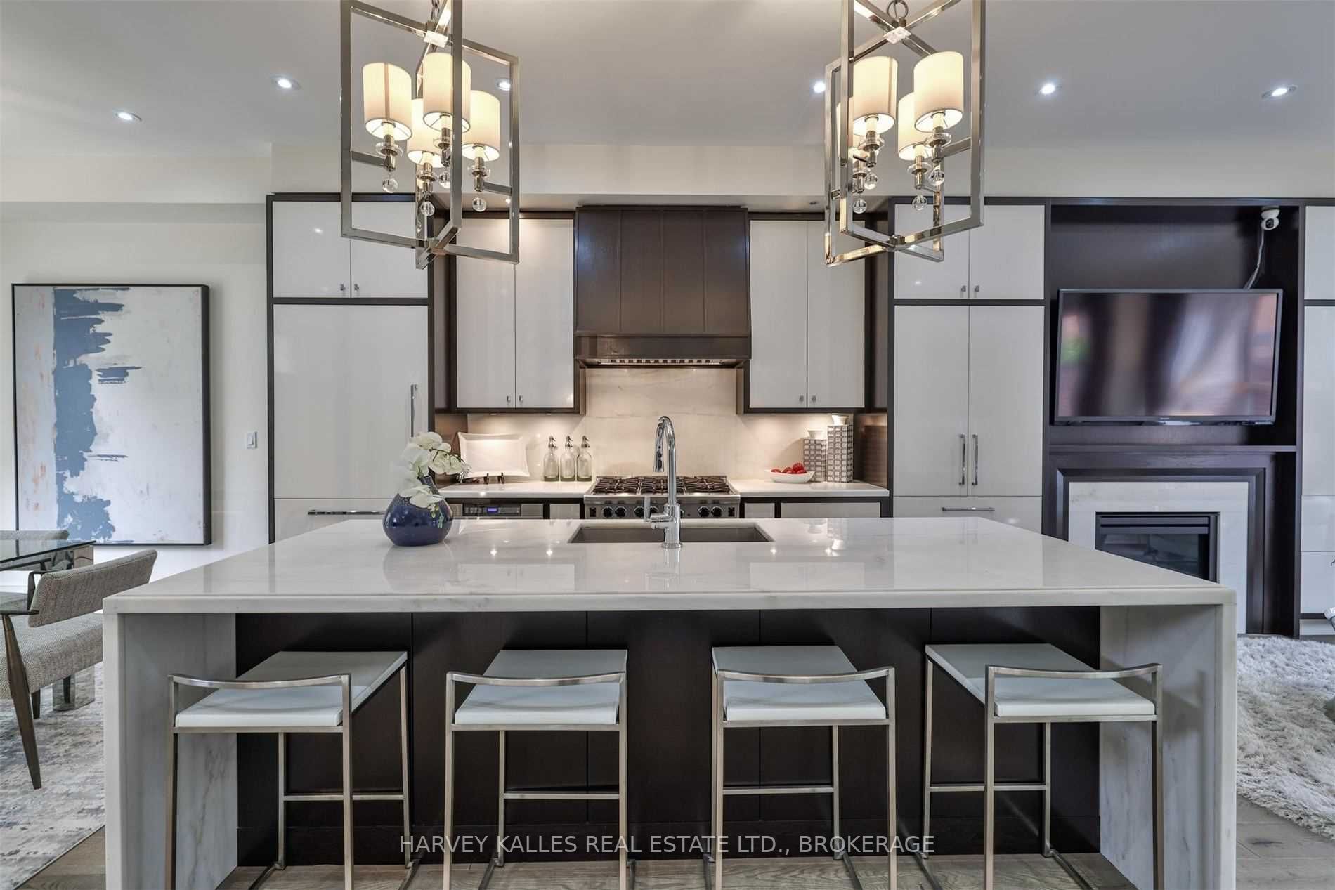 9 Dunvegan Rd