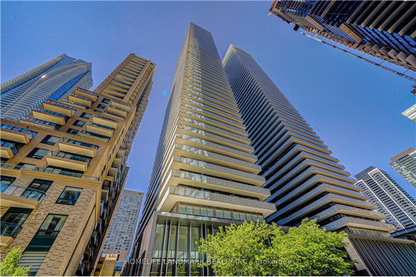 42 Charles St E, Toronto