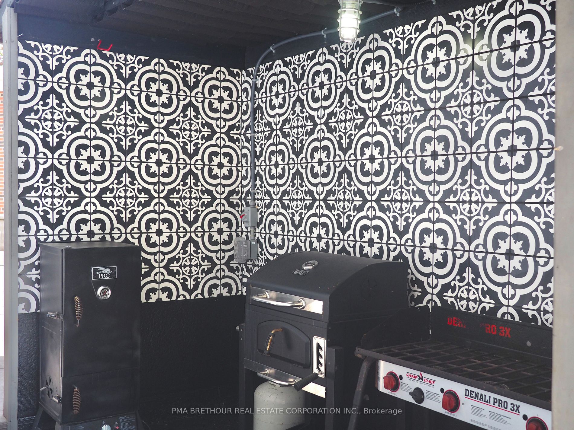 Listing C6048900 - Large Photo # 35