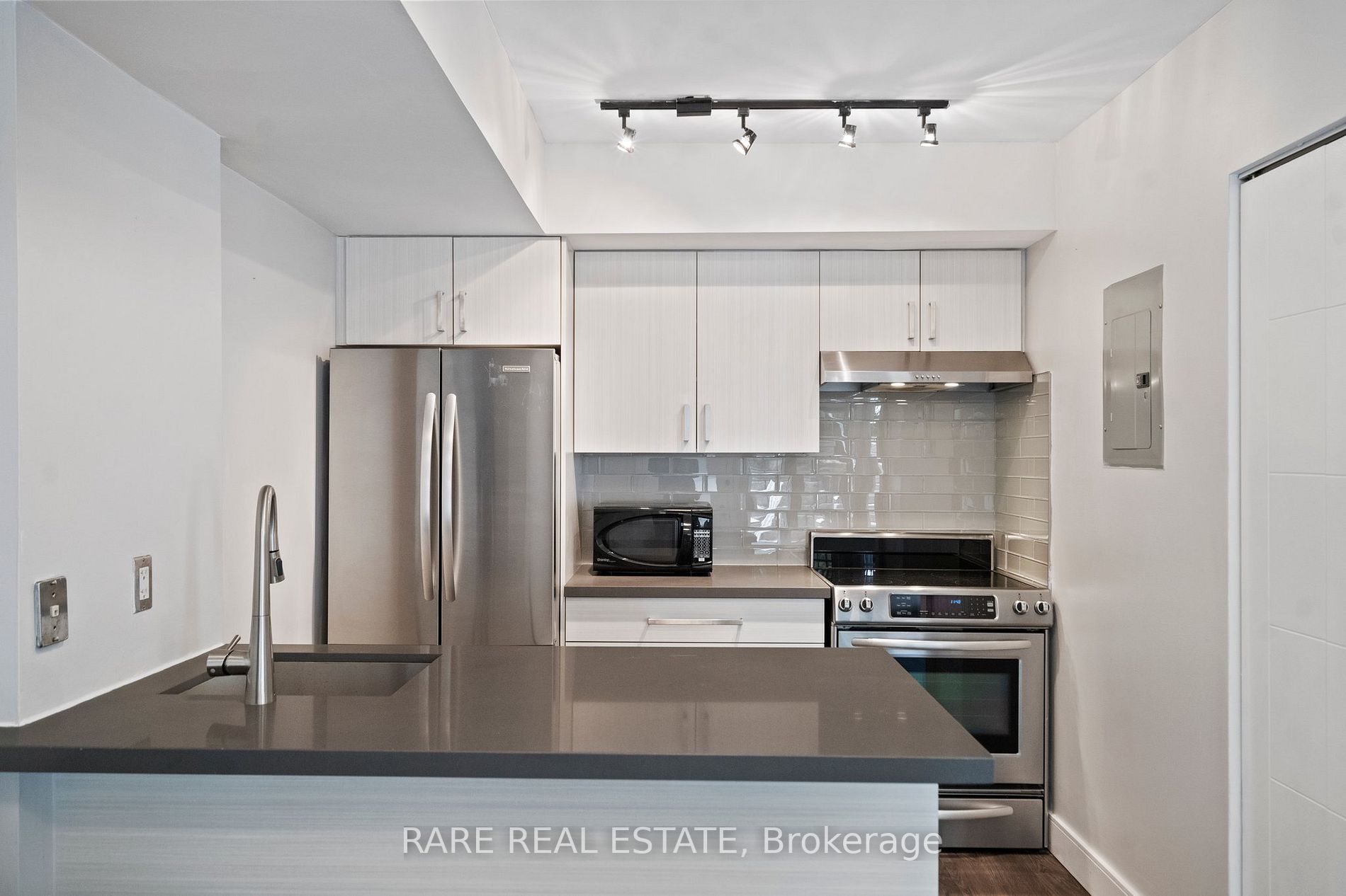 Listing C6049200 - Large Photo # 10
