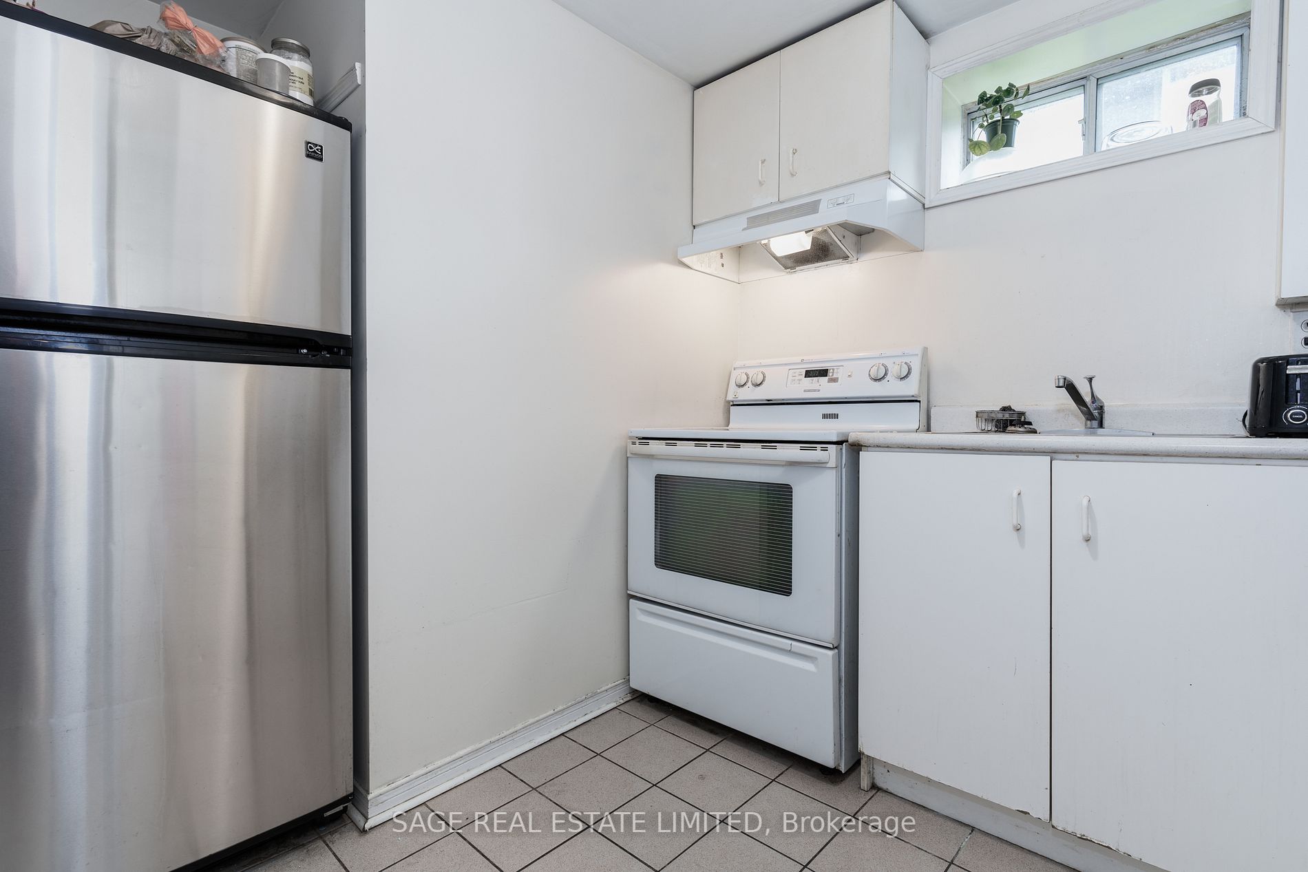 Listing C6049456 - Large Photo # 10