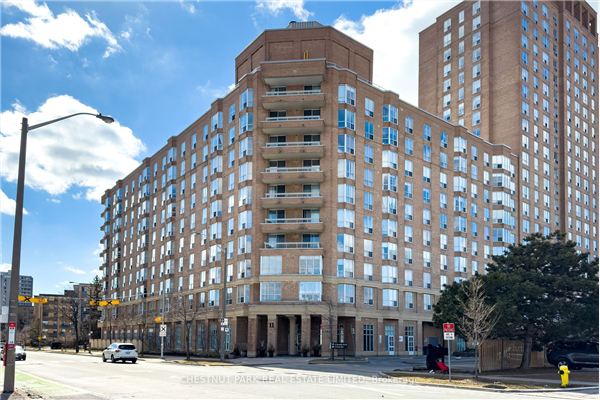11 Thorncliffe Park Dr, Toronto