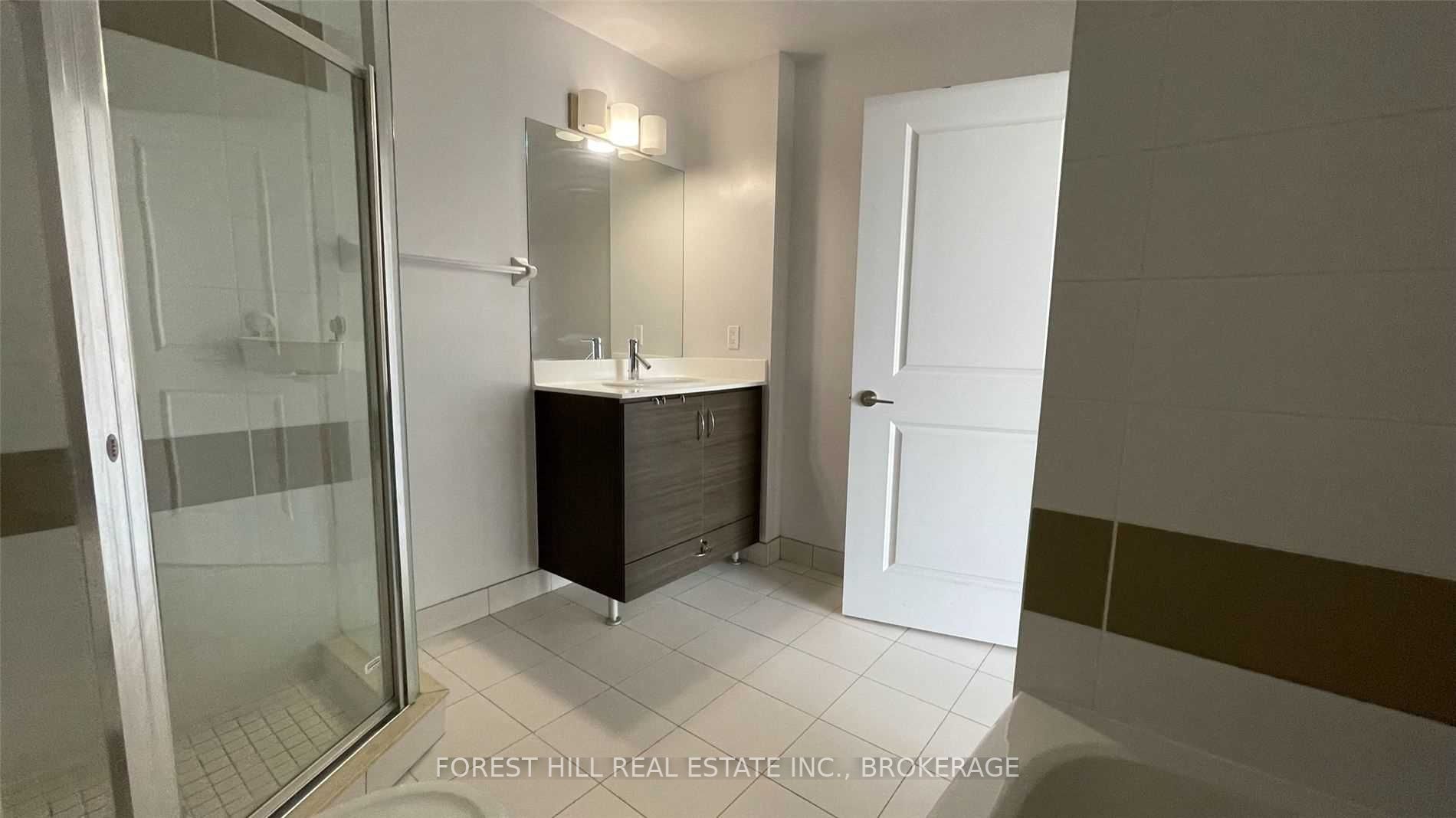 5168 Yonge St, #Ph206