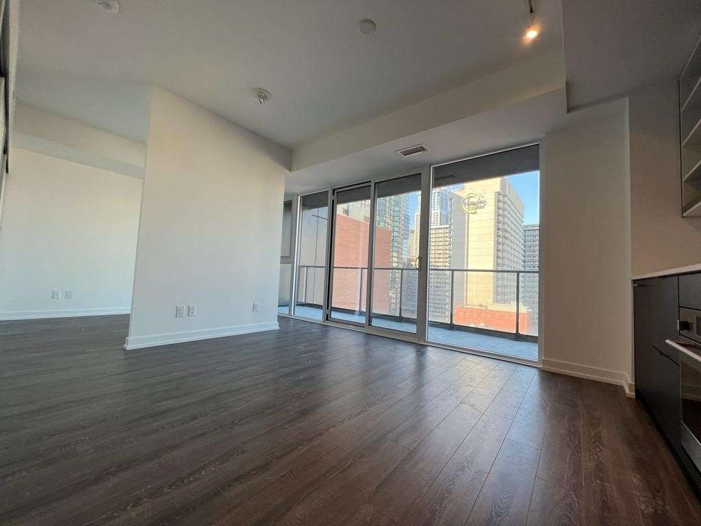 20 Edward St, #1001