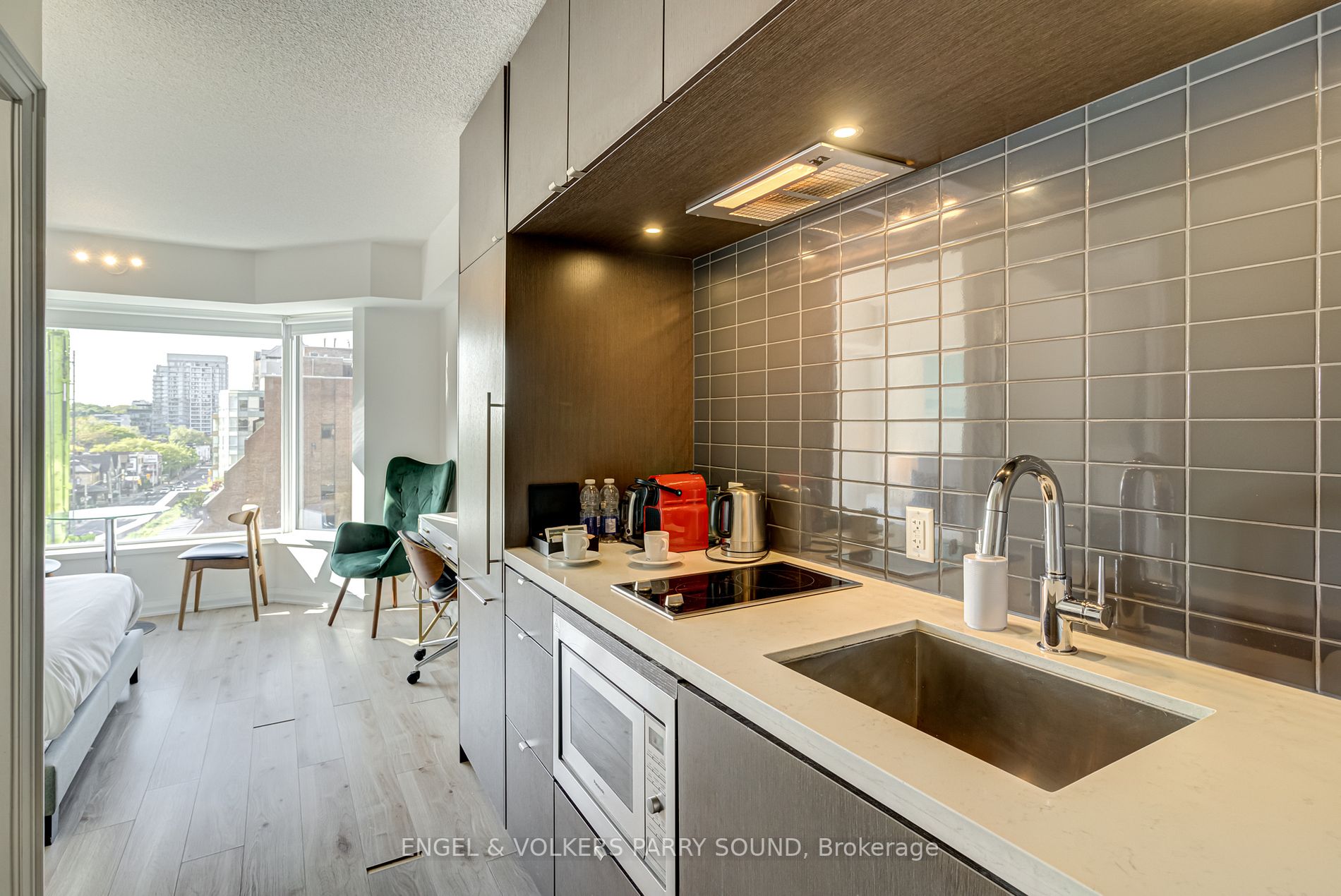 Listing C6050564 - Large Photo # 6
