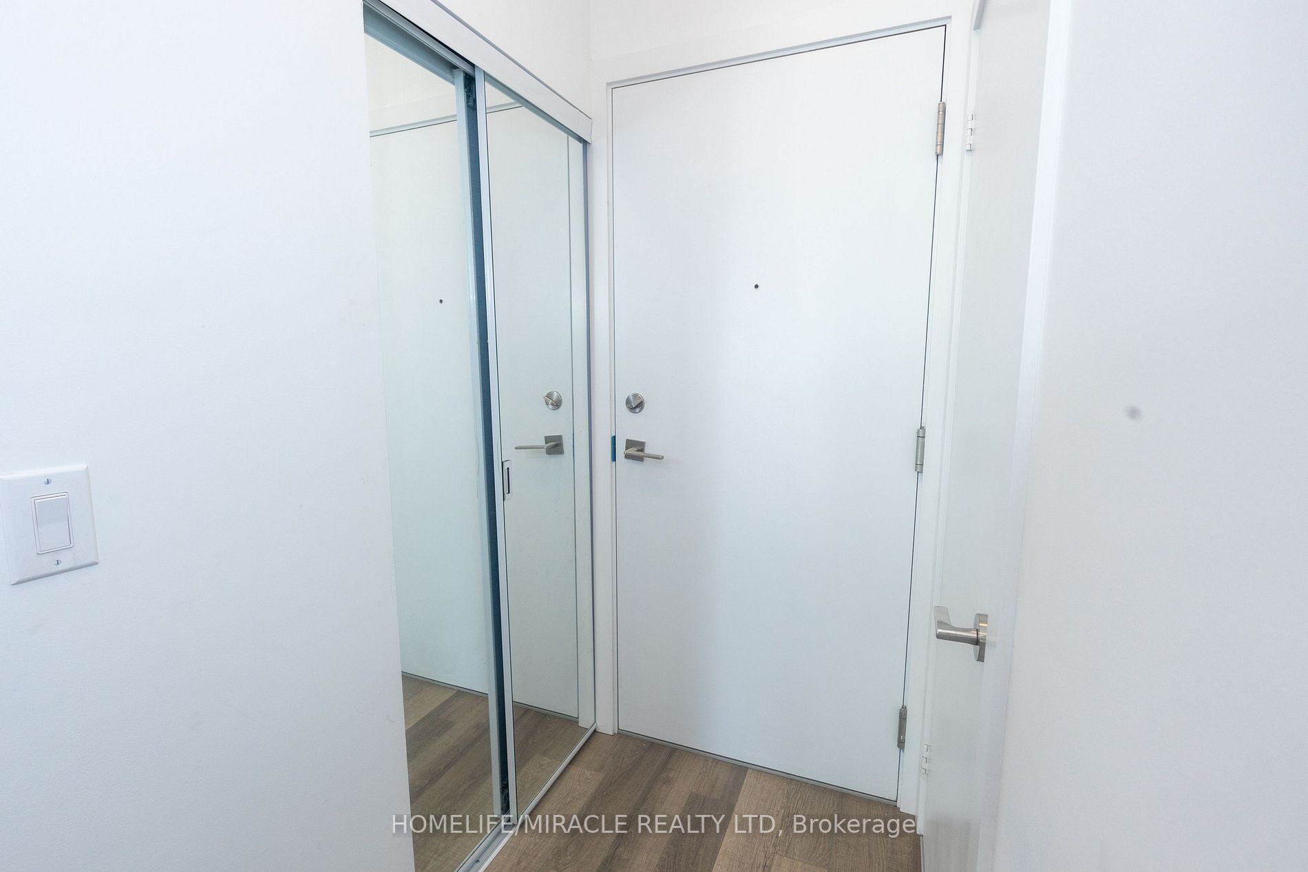 Listing C6050568 - Large Photo # 9