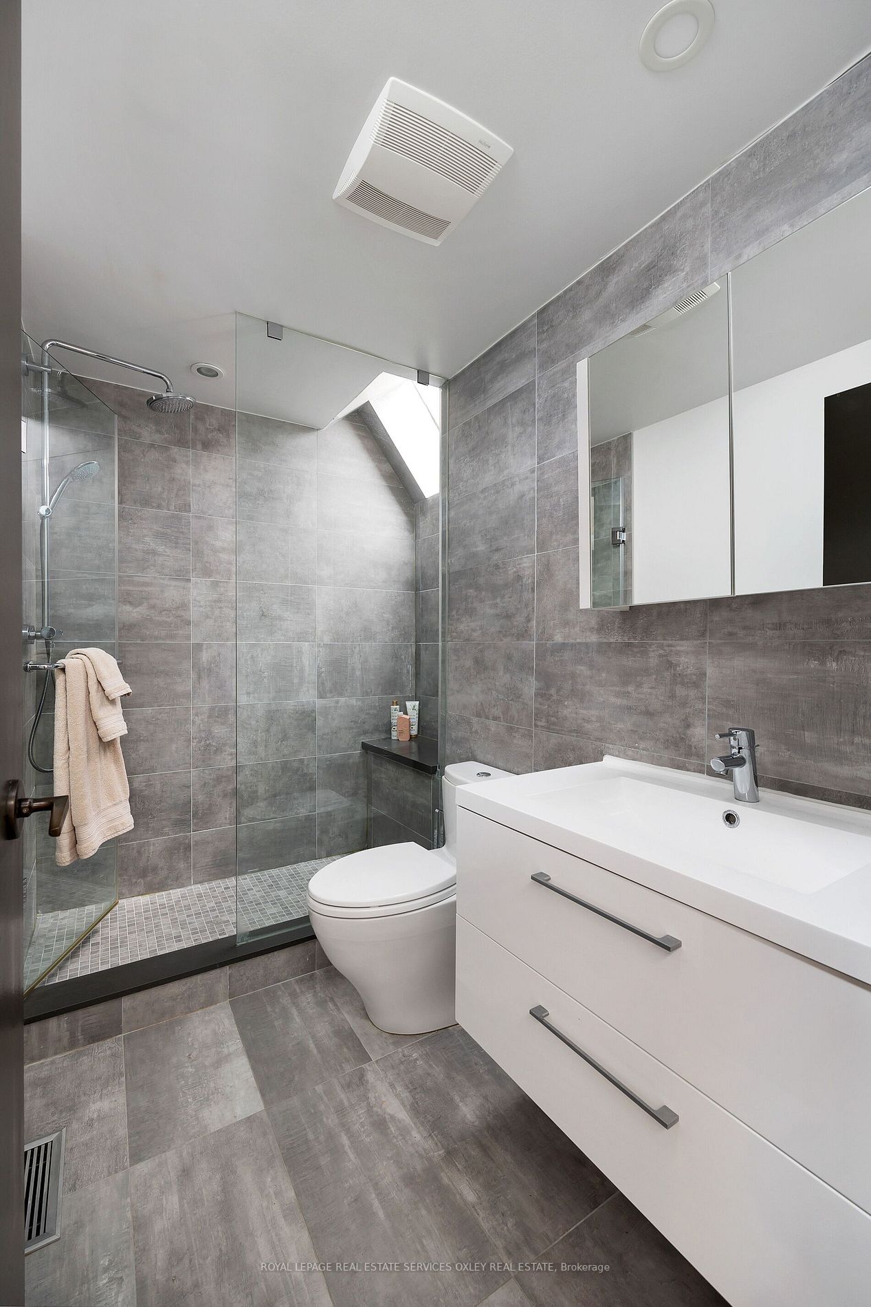 Listing C6050788 - Large Photo # 21