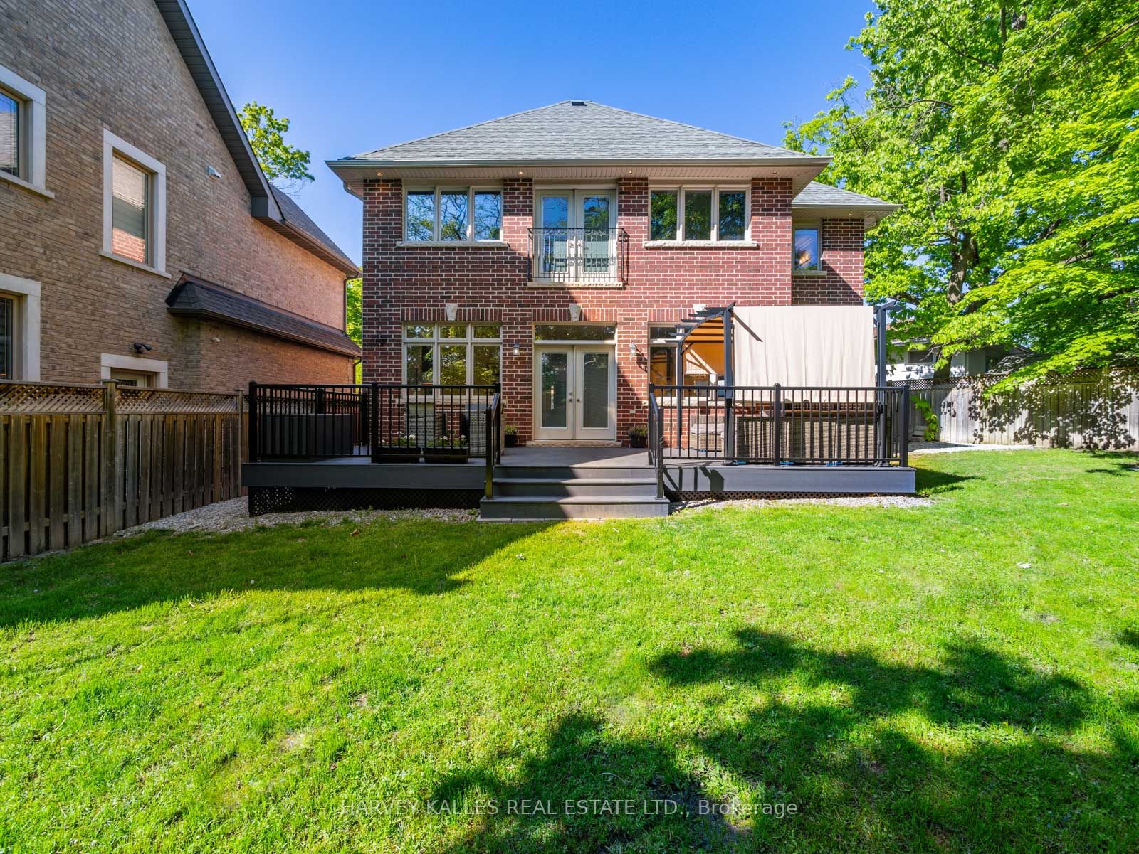 21A Roycrest Ave