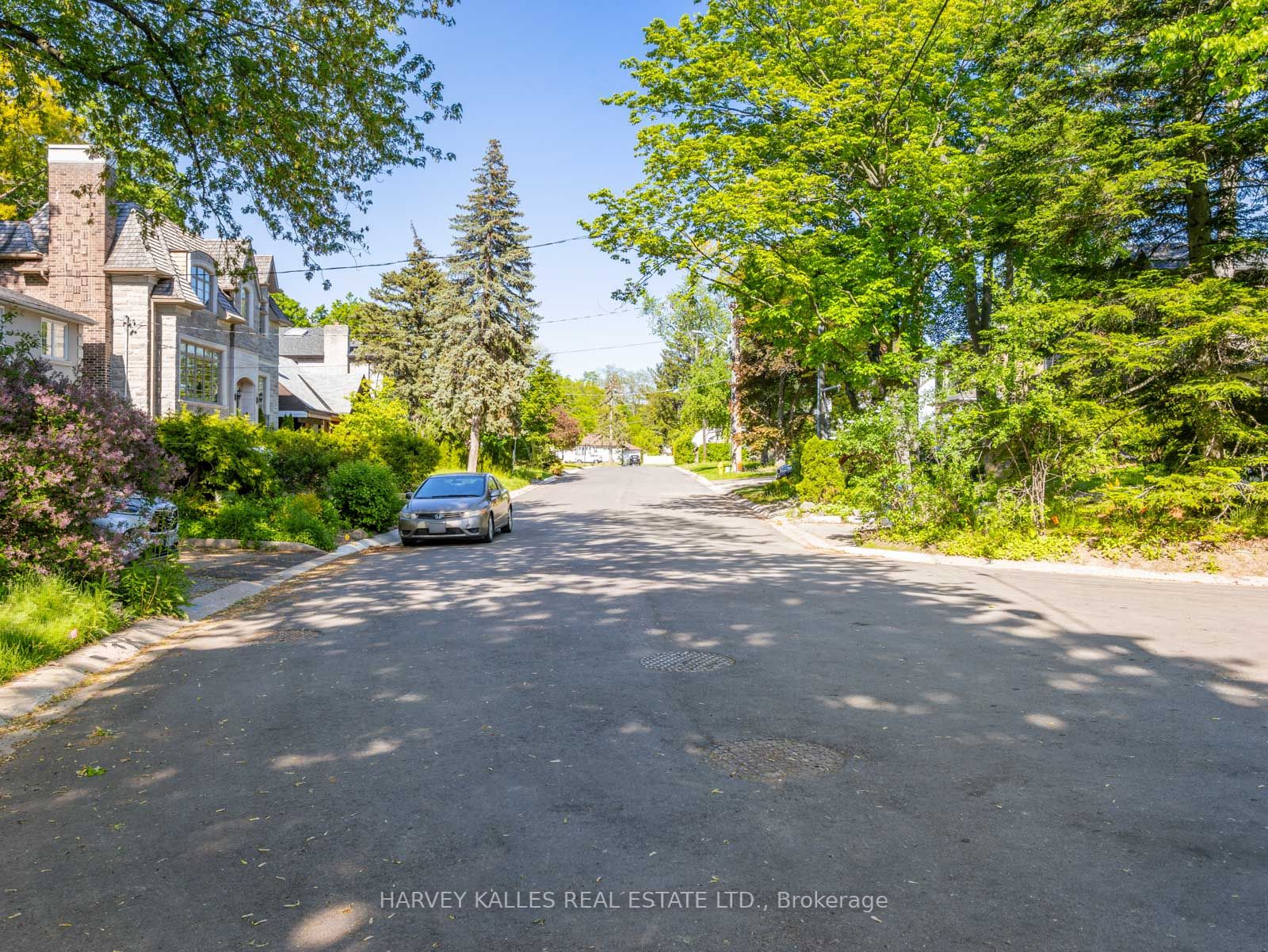 21A Roycrest Ave