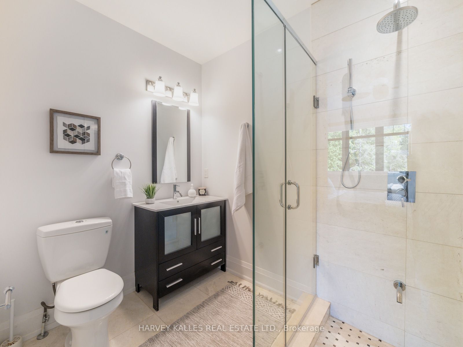 21A Roycrest Ave