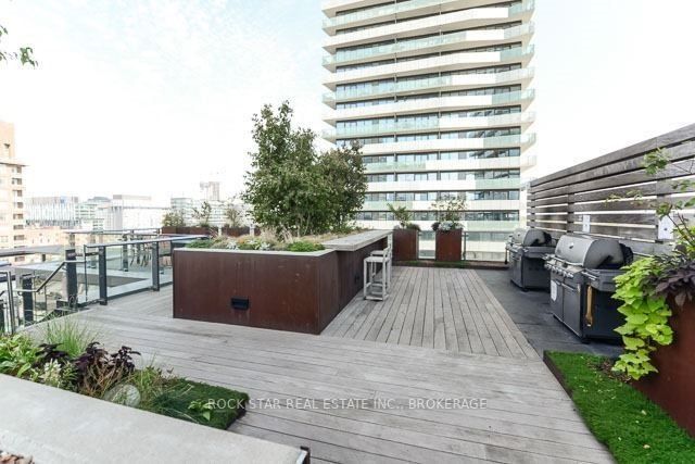 33 Mill St, #2804