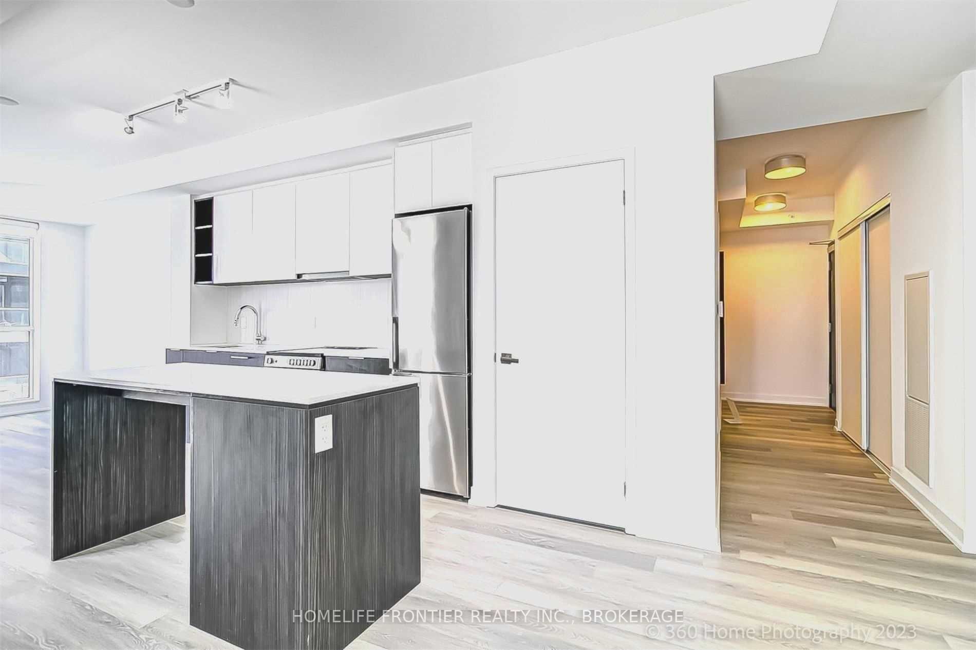 31 Tippett Rd, #731