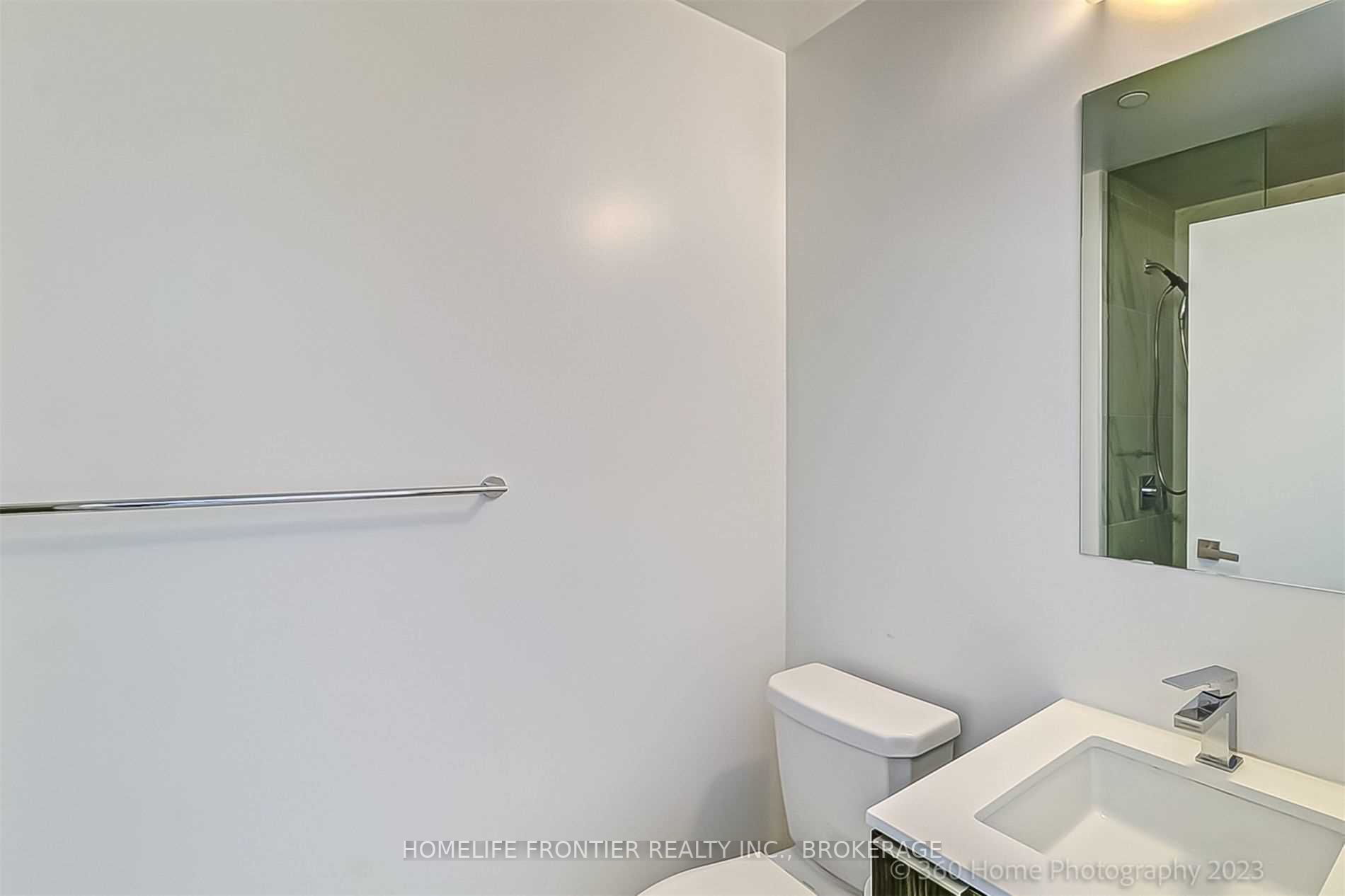 31 Tippett Rd, #731