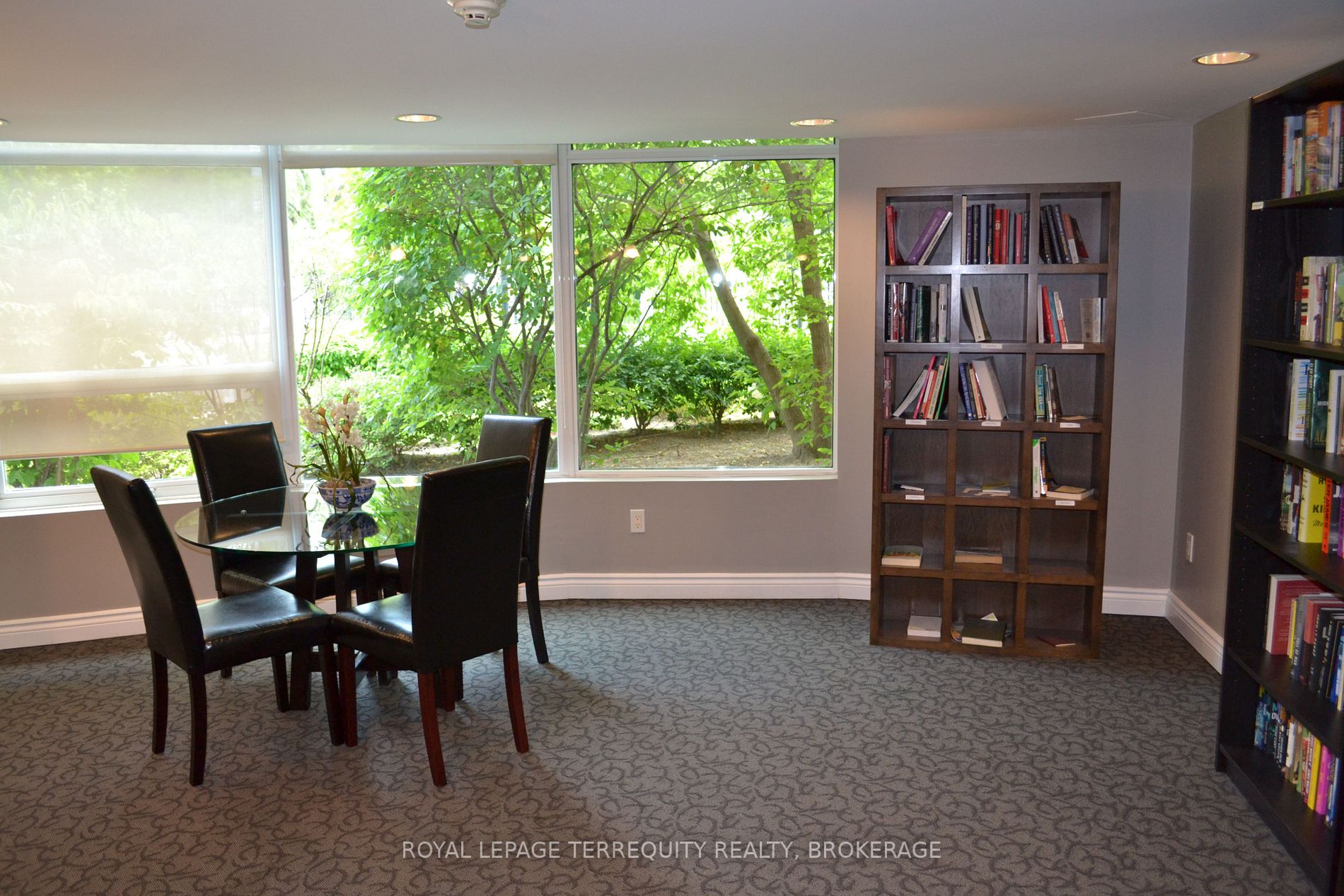 18 Valley Woods Rd, #1001