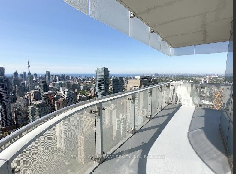 1 Bloor St E, #5106