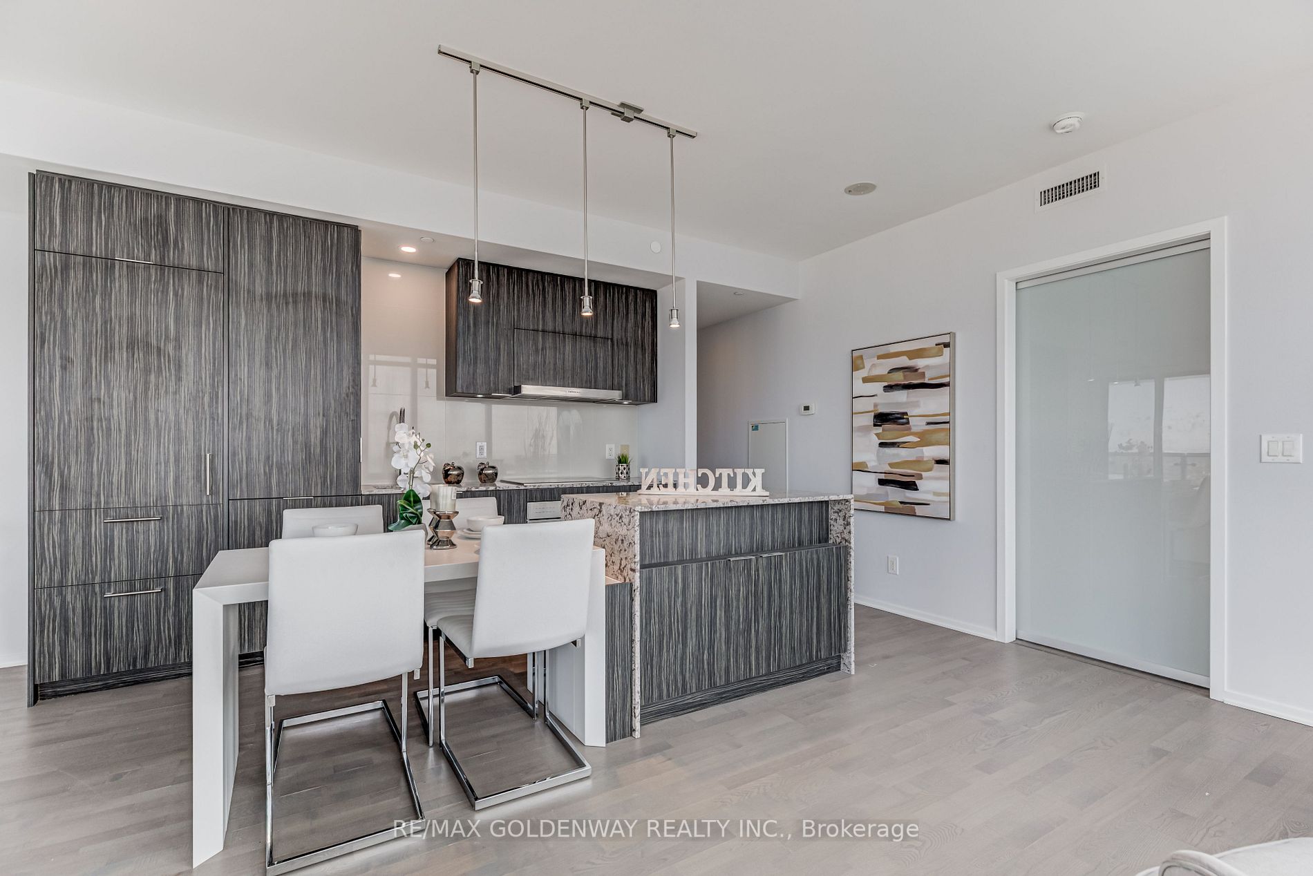 1 Bloor St E, #5106