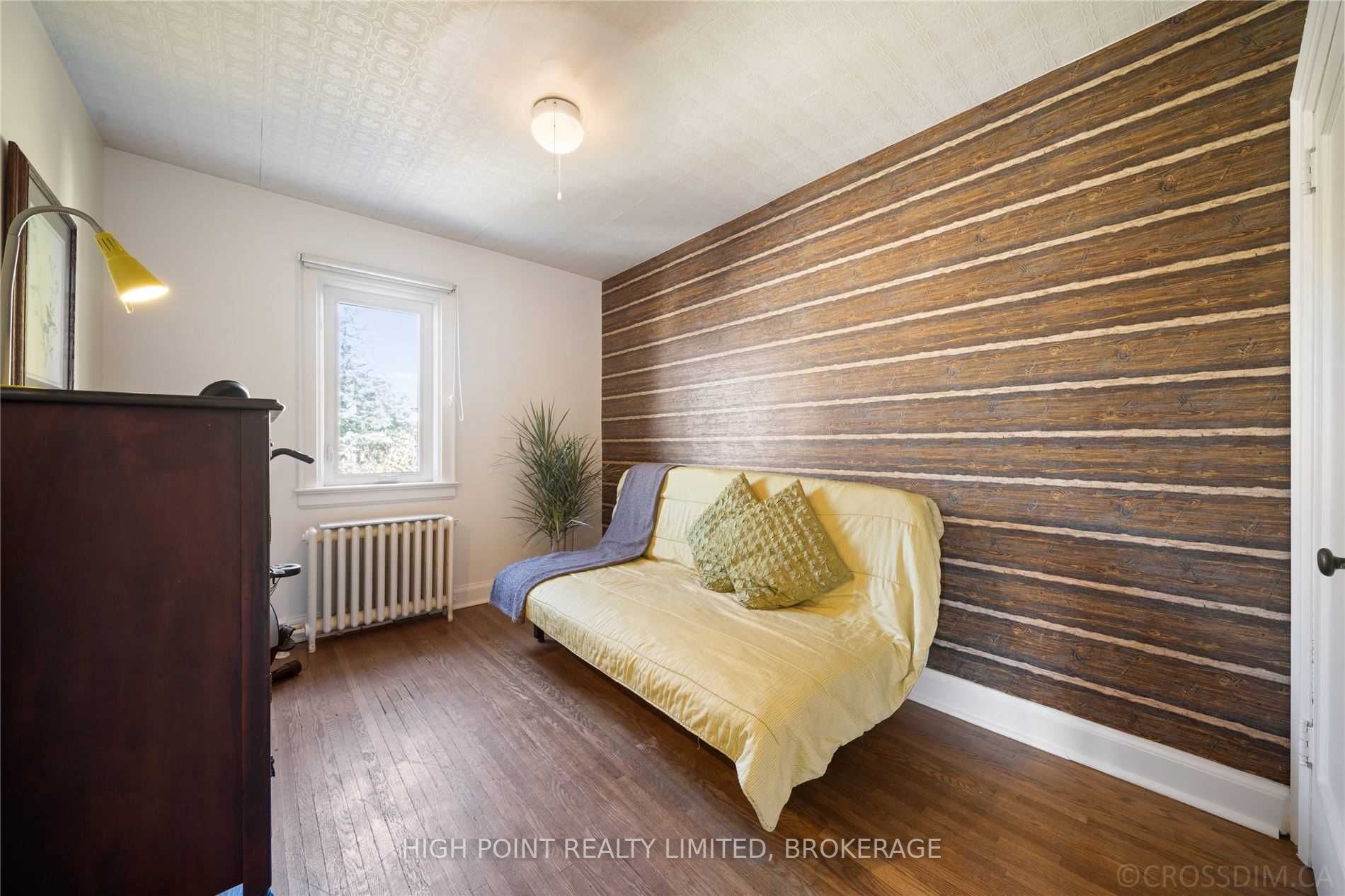 216 Brooke Ave