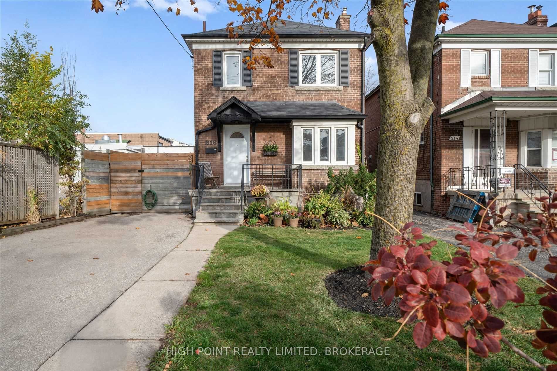 216 Brooke Ave