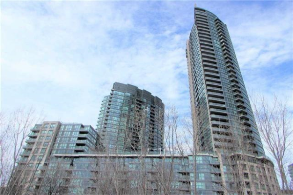 231 Fort York Blvd, Toronto