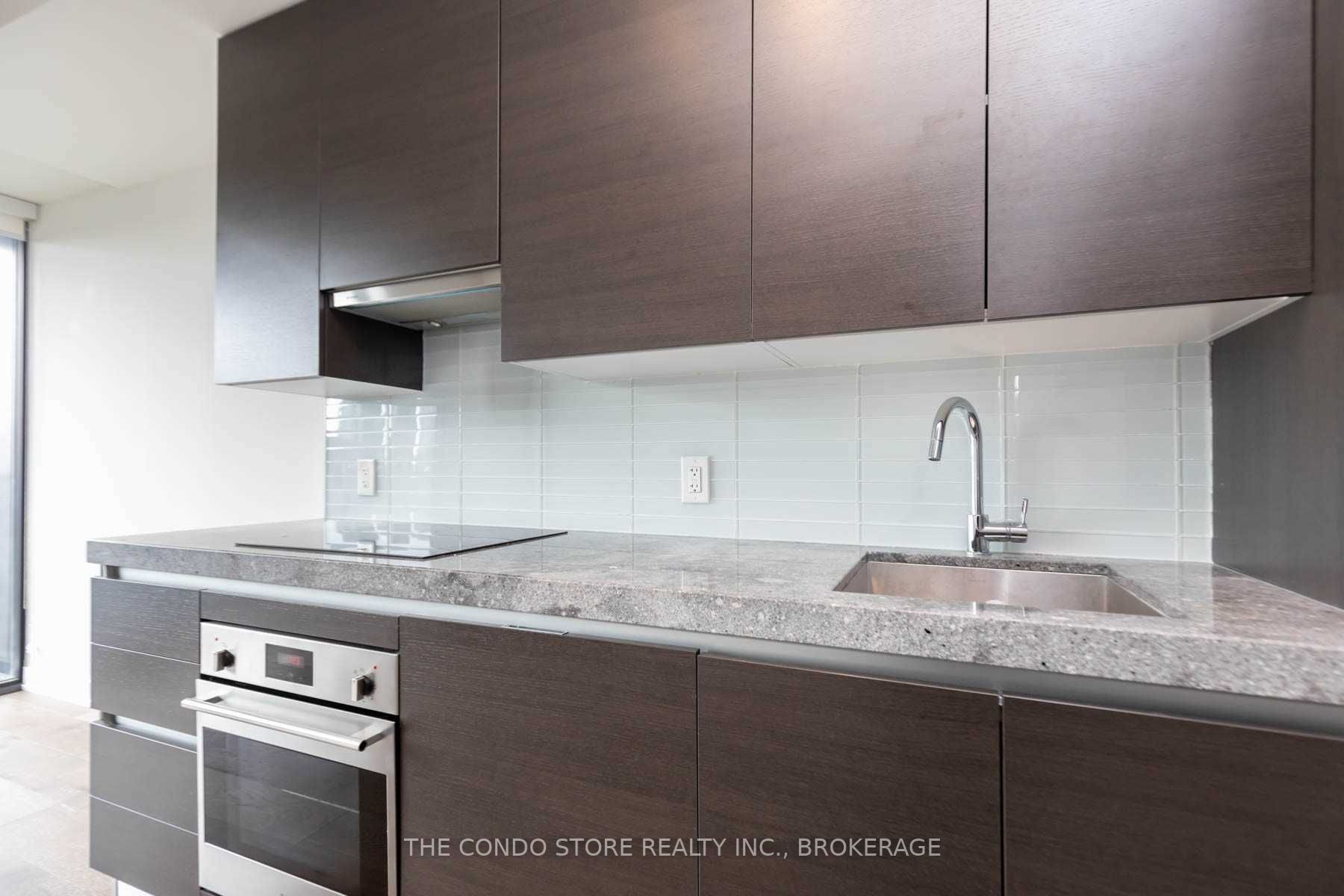 629 King Street W, #1304