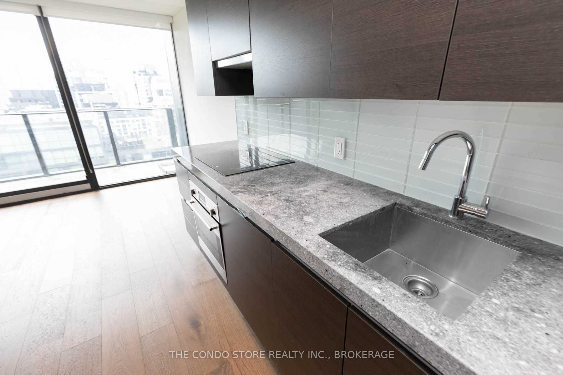 629 King Street W, #1304