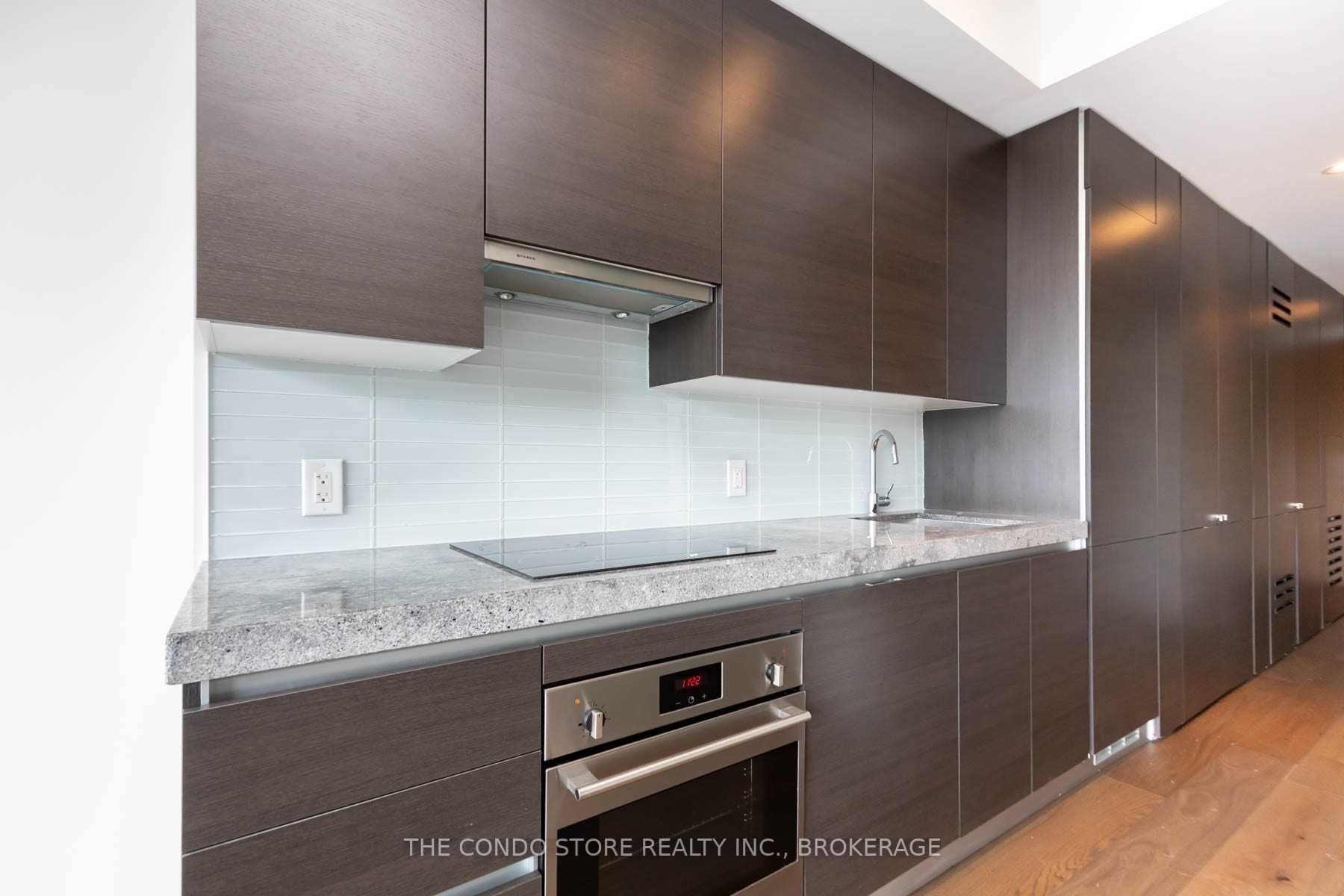 629 King Street W, #1304