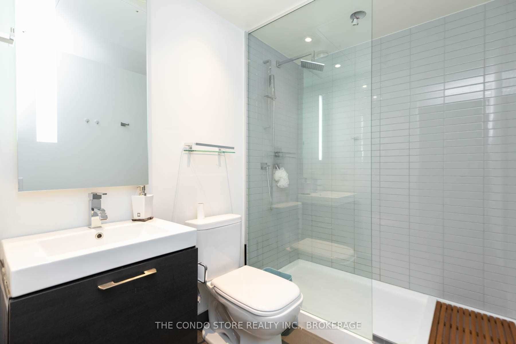 629 King Street W, #1304