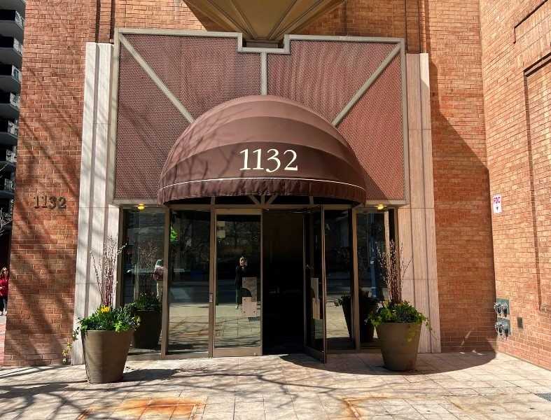 1132 Bay St, #1002