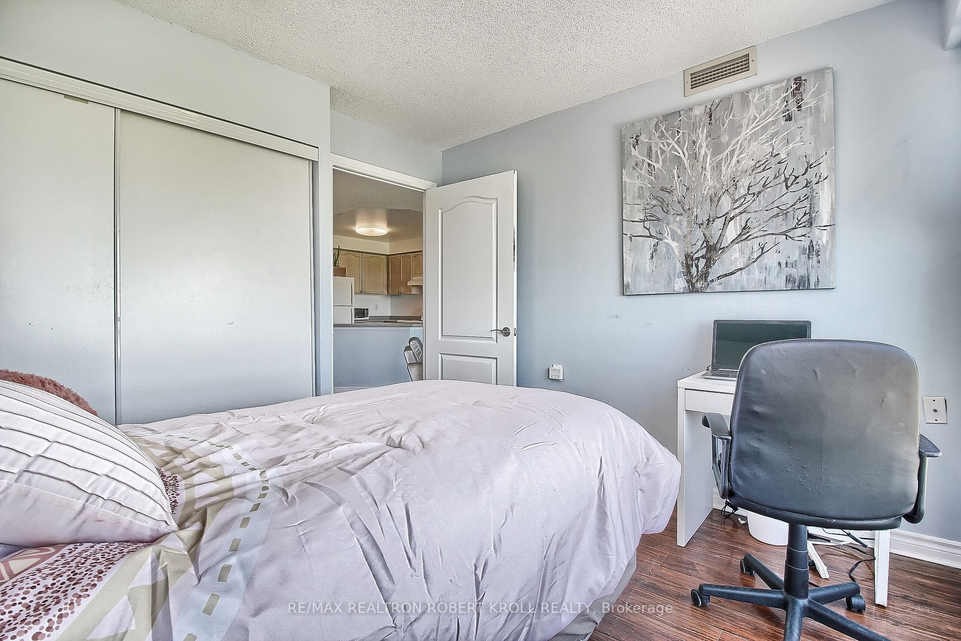 1030 Sheppard Avenue W, #402