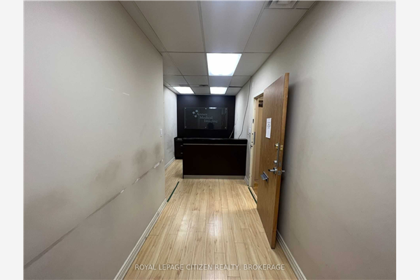 800 Bathurst St E, Toronto