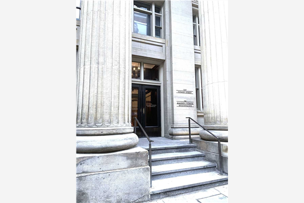 197 Yonge St, Toronto