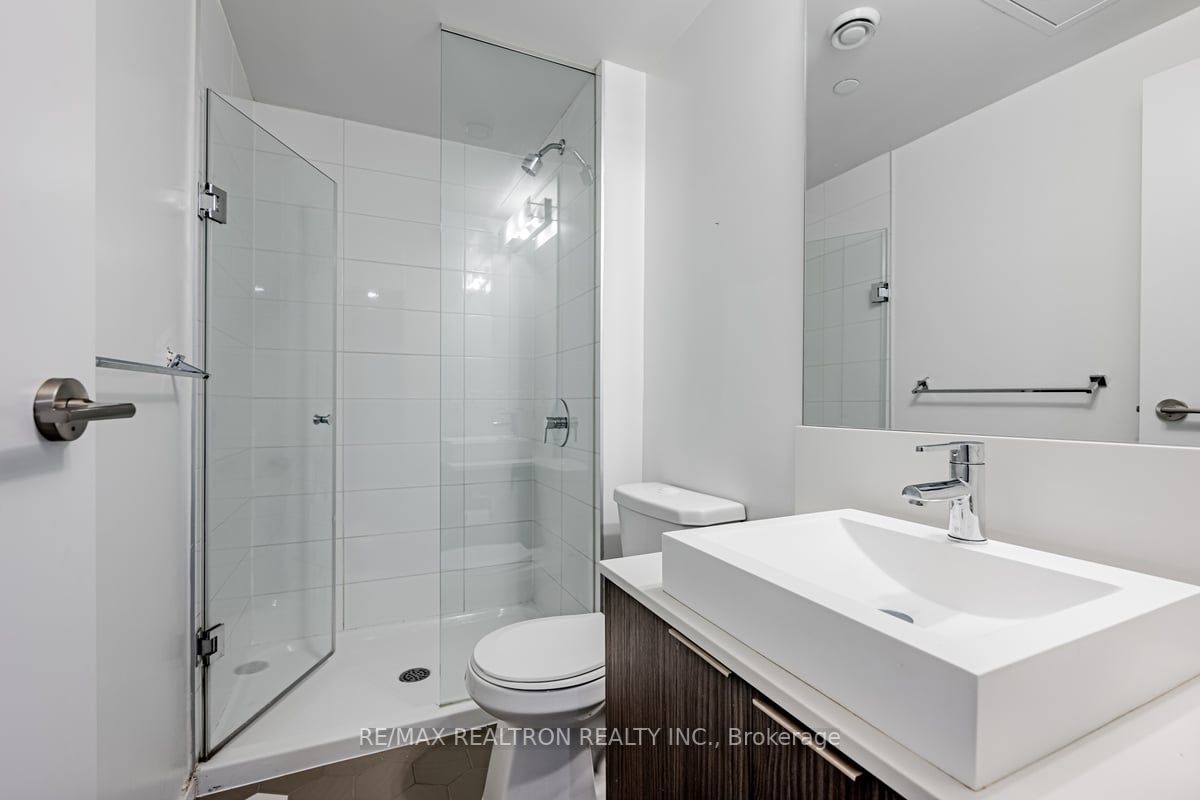 68 Shuter St, #2305