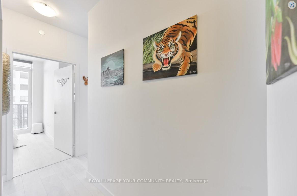 8 Eglinton Ave E Ave, #1205