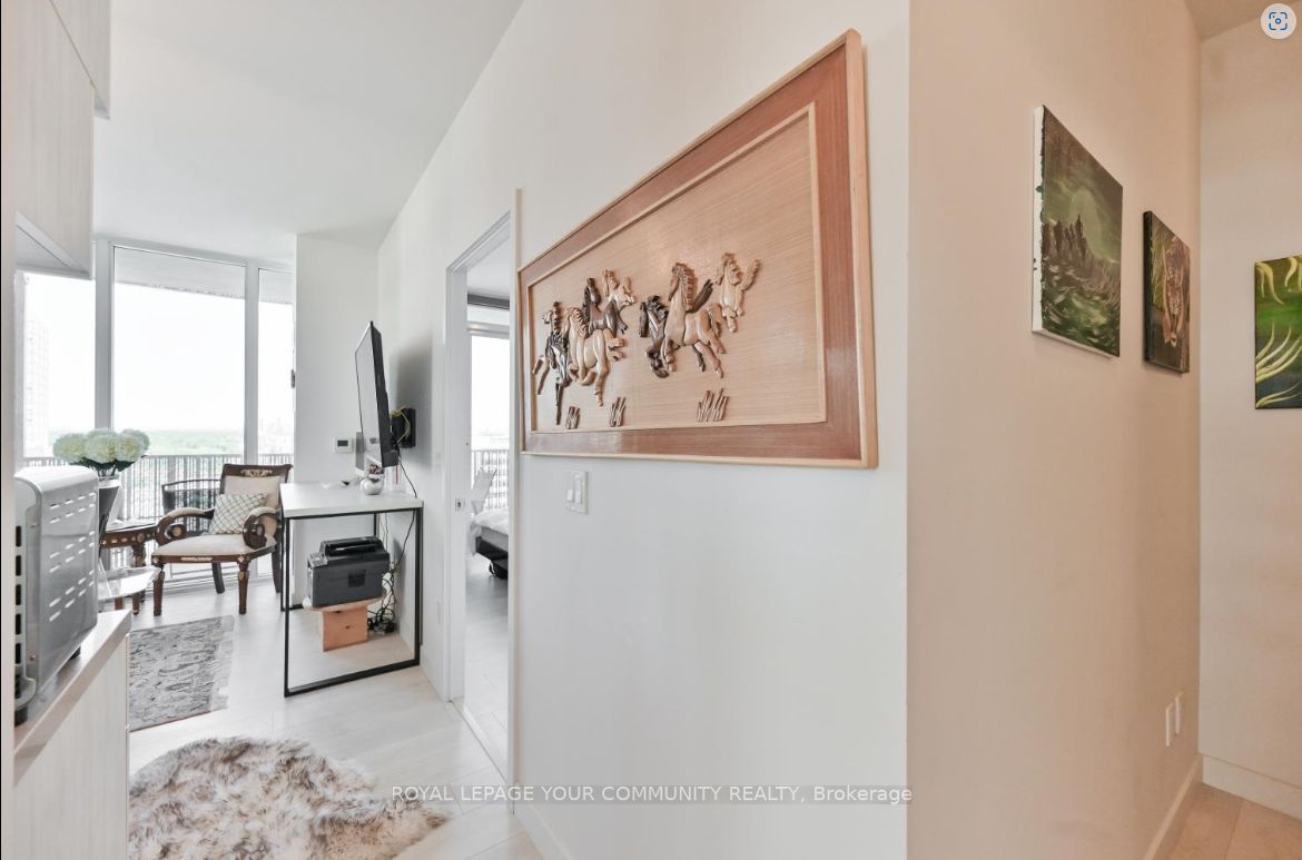 8 Eglinton Ave E Ave, #1205