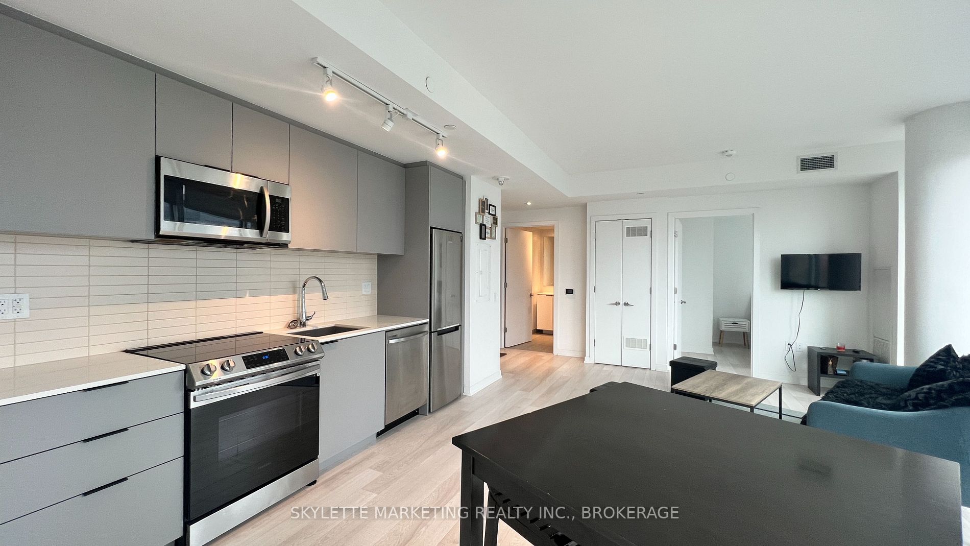 50 Power St, #1213