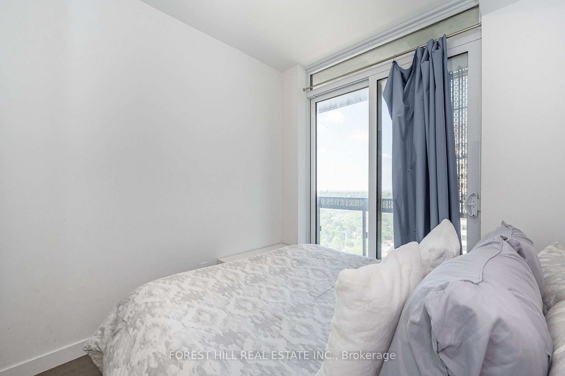 Listing C6053880 - Large Photo # 17