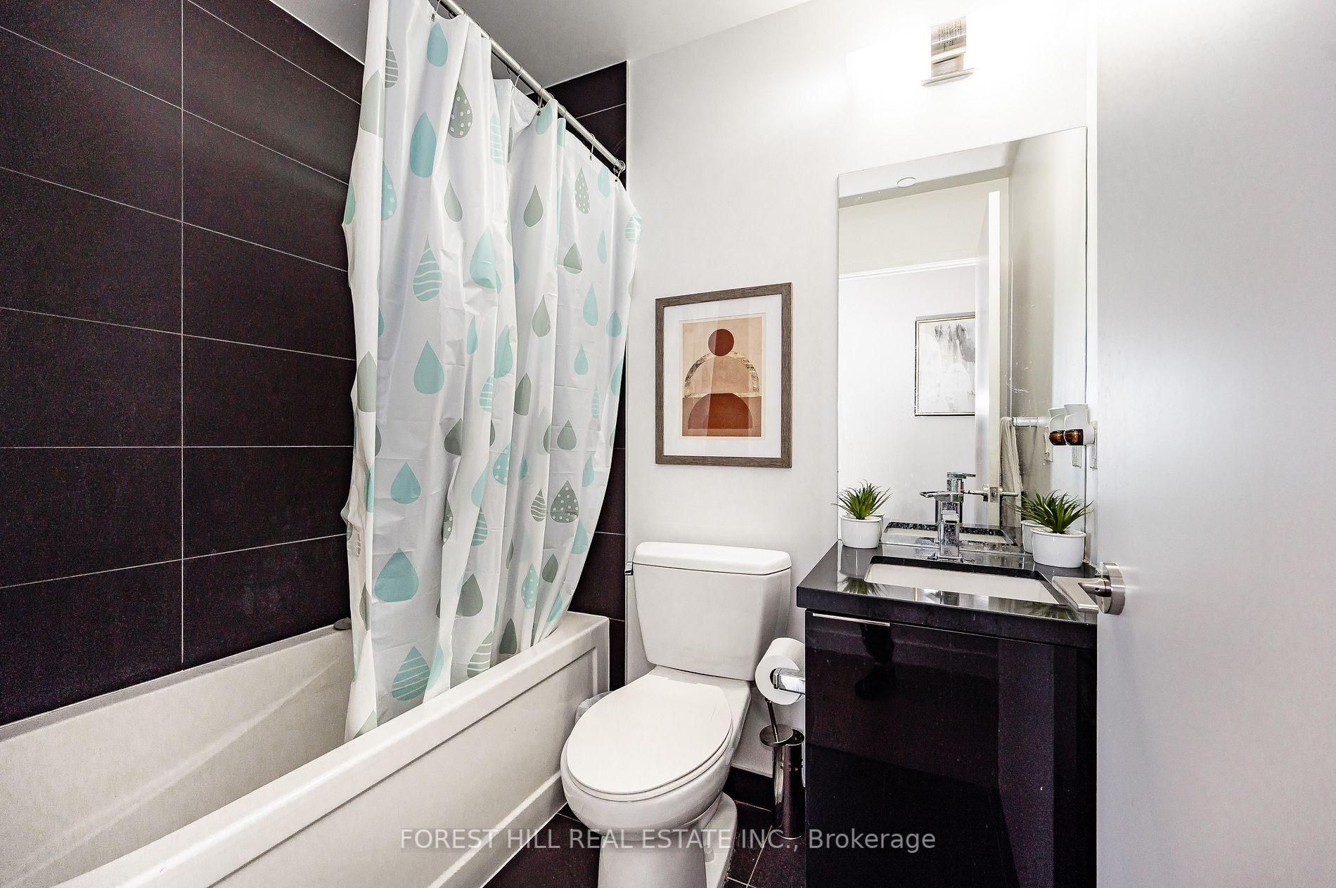 Listing C6053880 - Large Photo # 15